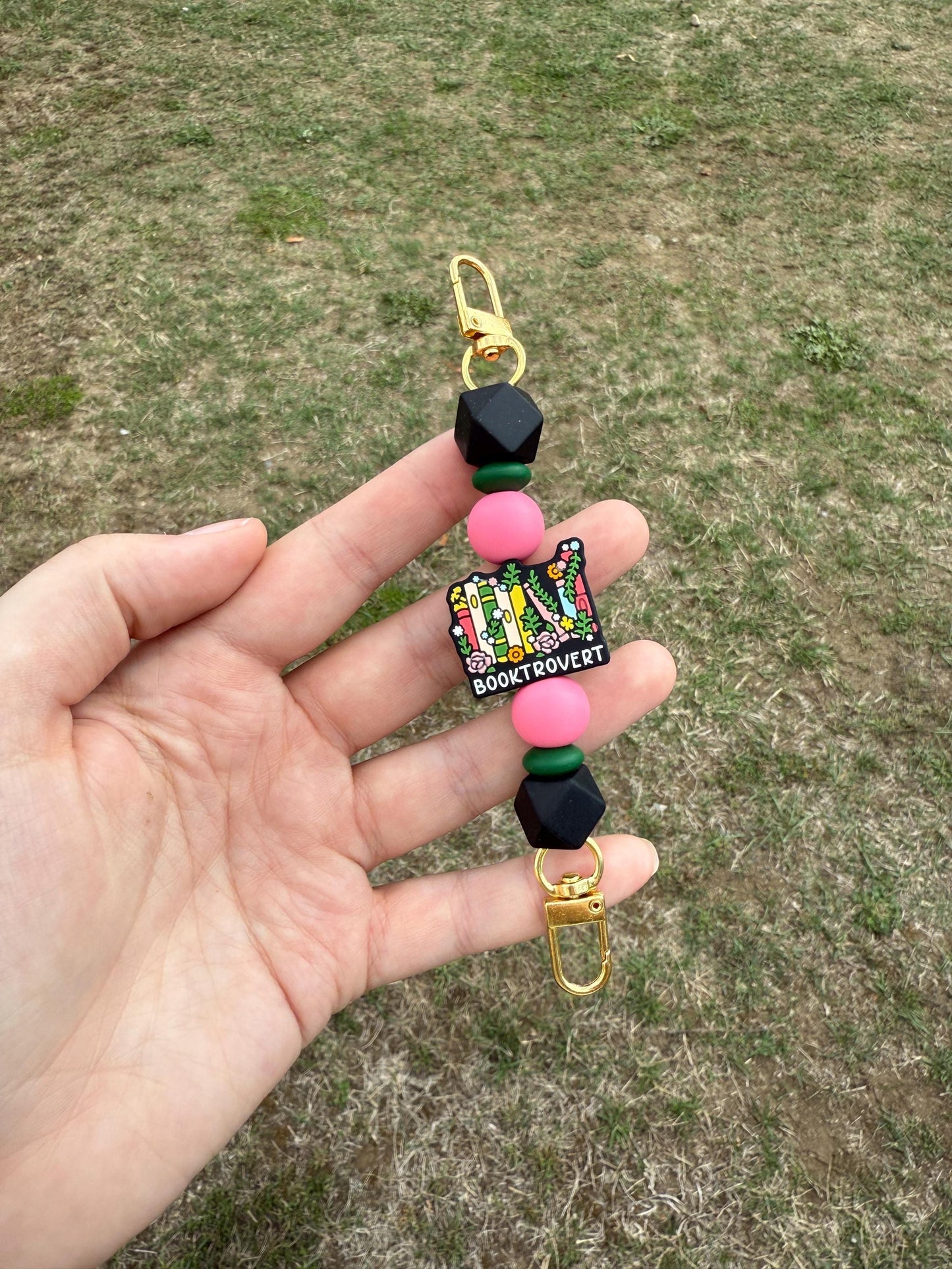 Beaded Kindle Strap: Floral Bookshelf Design, Removable Booktrovert Accessory